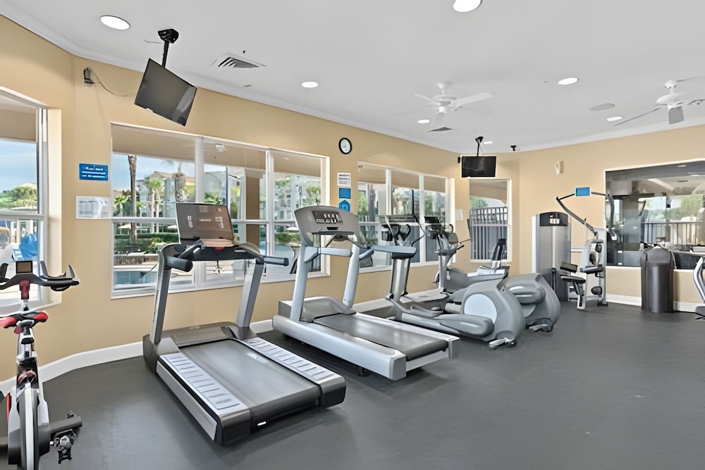 Windsor Hills 5BR 5min to Disney + Pool