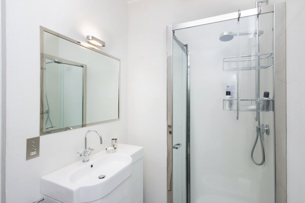 Crispi Luxury Apartments with Terrace - My Extra Home