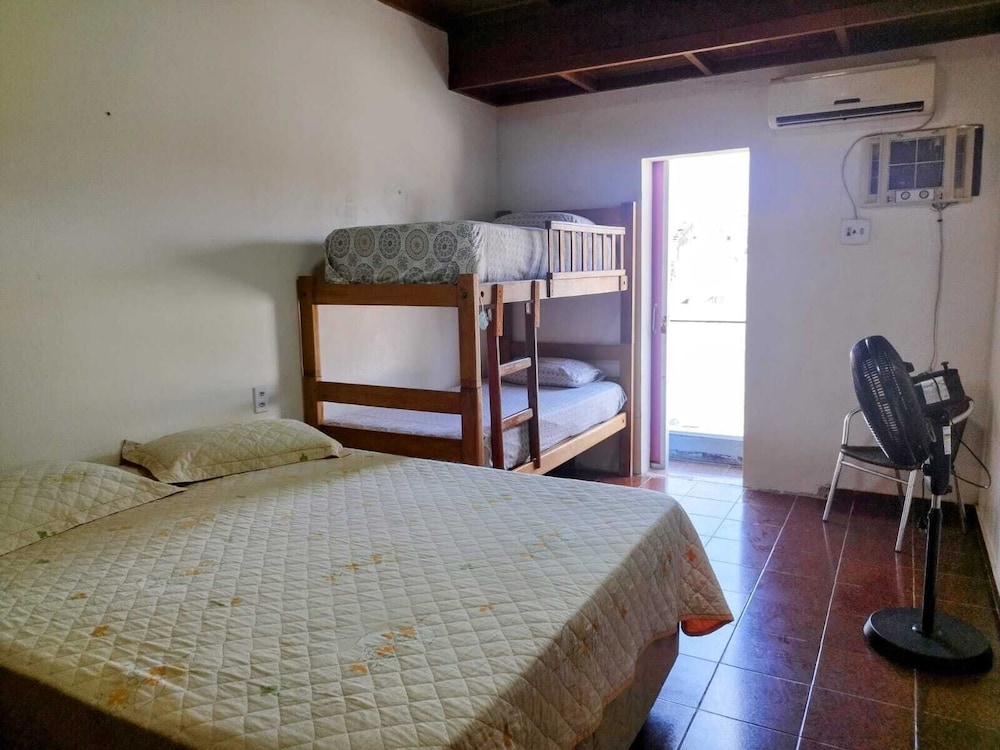 Casa com Piscina 50000 lts Área Gourmet