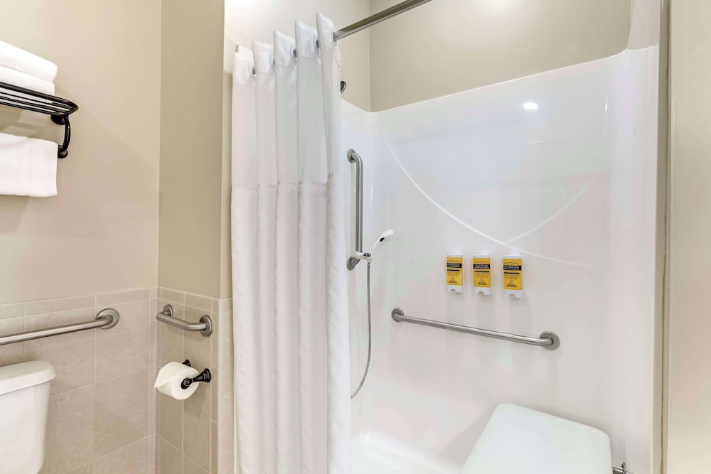 Best Western Plus Dutch Haus Inn and Suites