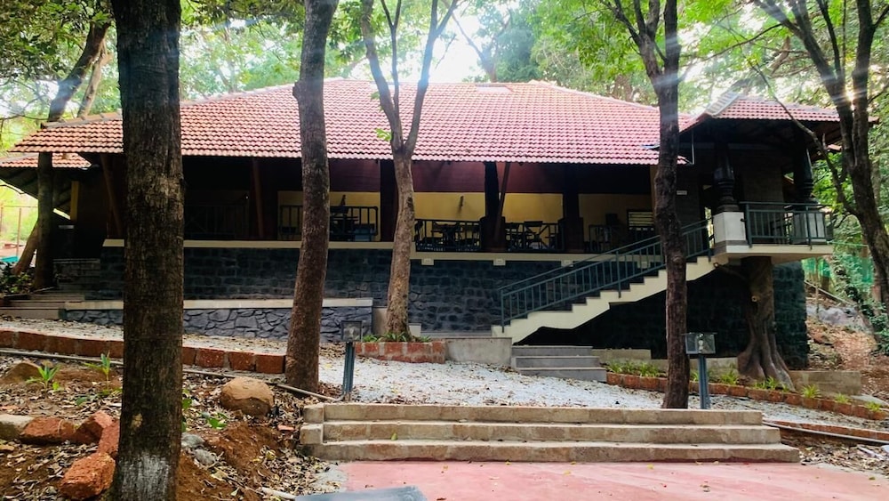 Aavarana Resort
