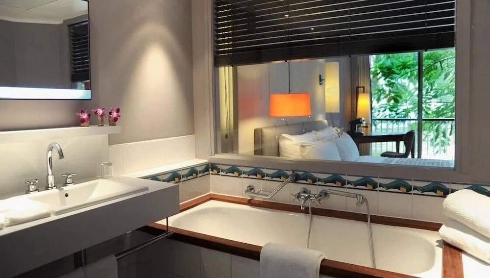 Tahiti Lagoon Resort