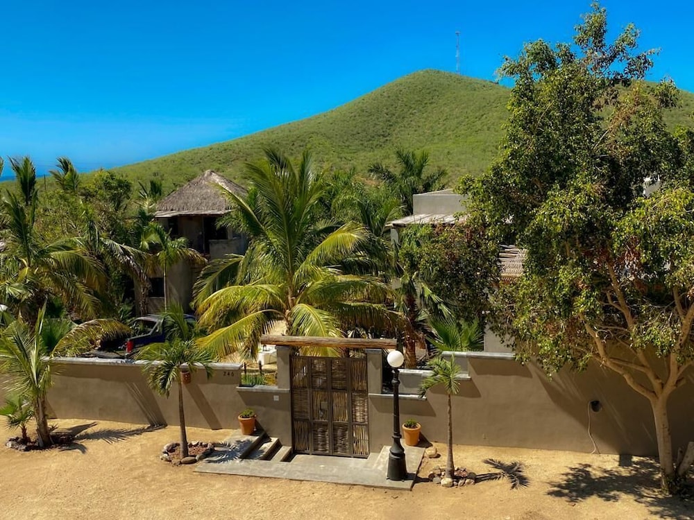 Pure Baja-Entire Estate Sleeps 19 view 5