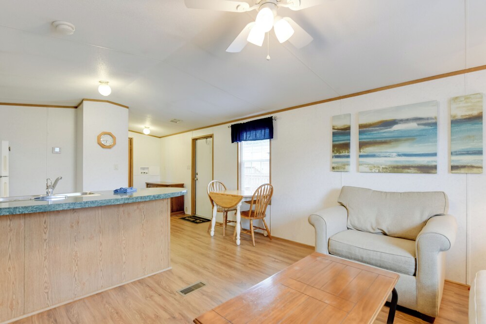 Blue Ridge Base Camp: Resort Cabin in Waynesville