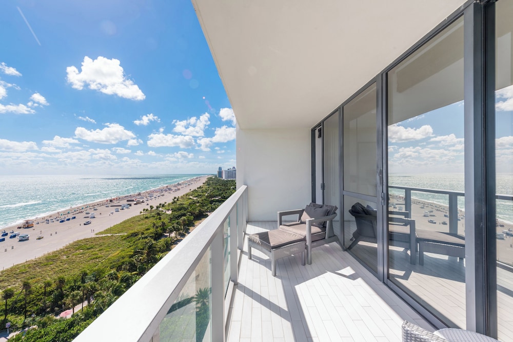 W South Beach Private Luxury Suites