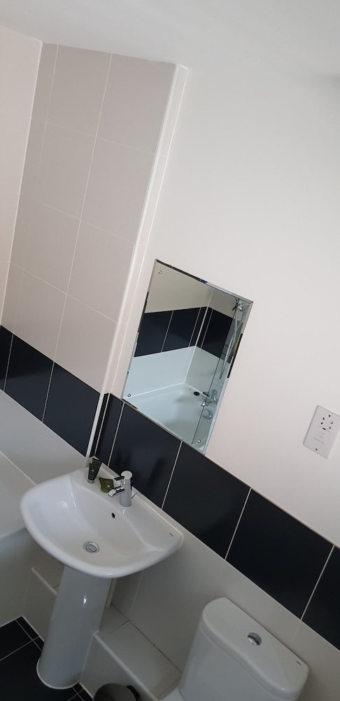 Select Serviced Accommodation - Gweal Place