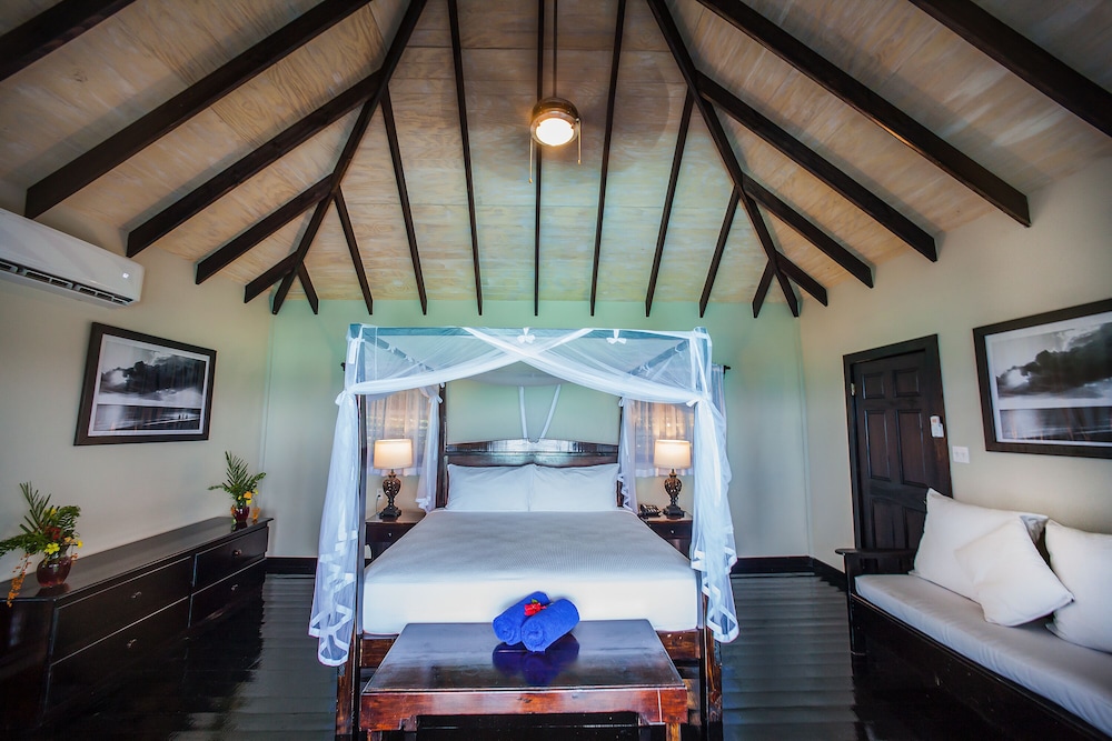 COCOS Hotel - Adults Only - Caters to Couples - All Inclusive - Property Image 7