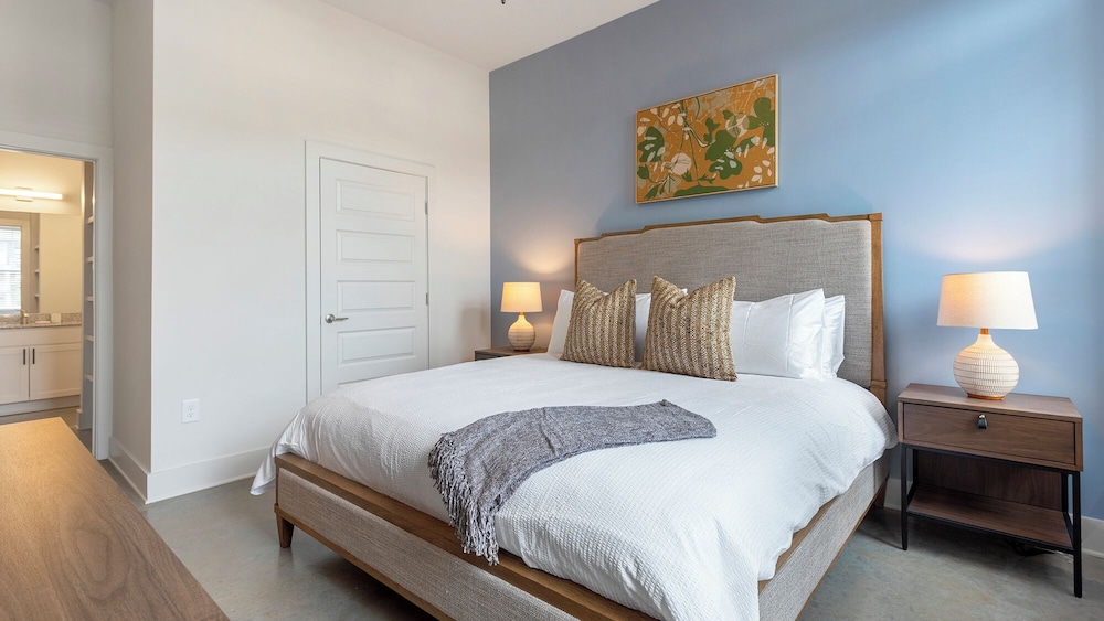 Landing Furnished Apartments - Northwest Charlotte