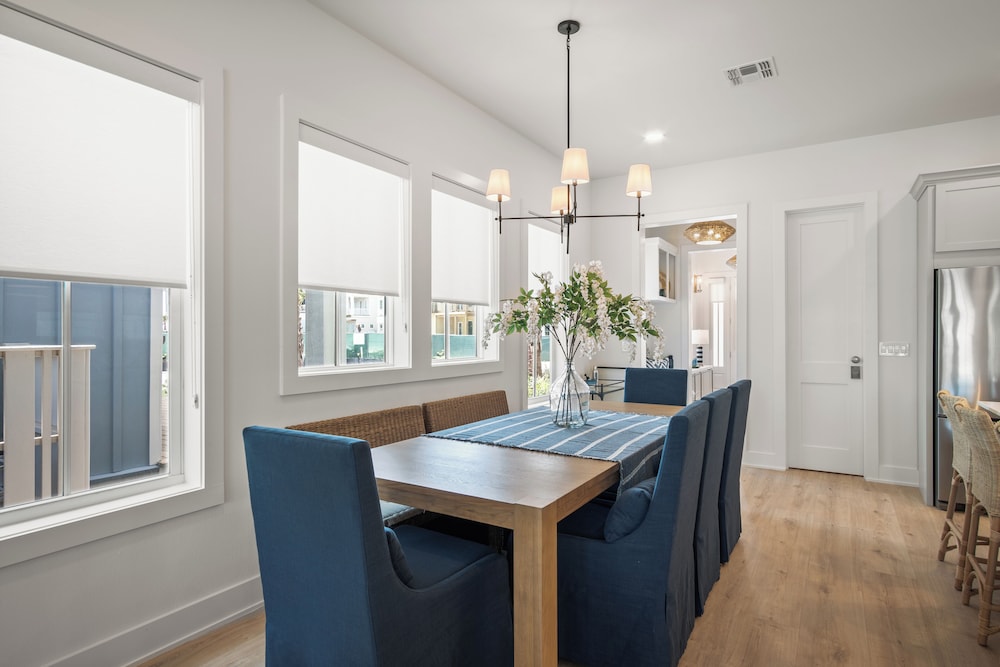 Serenity Shore 305 SOU