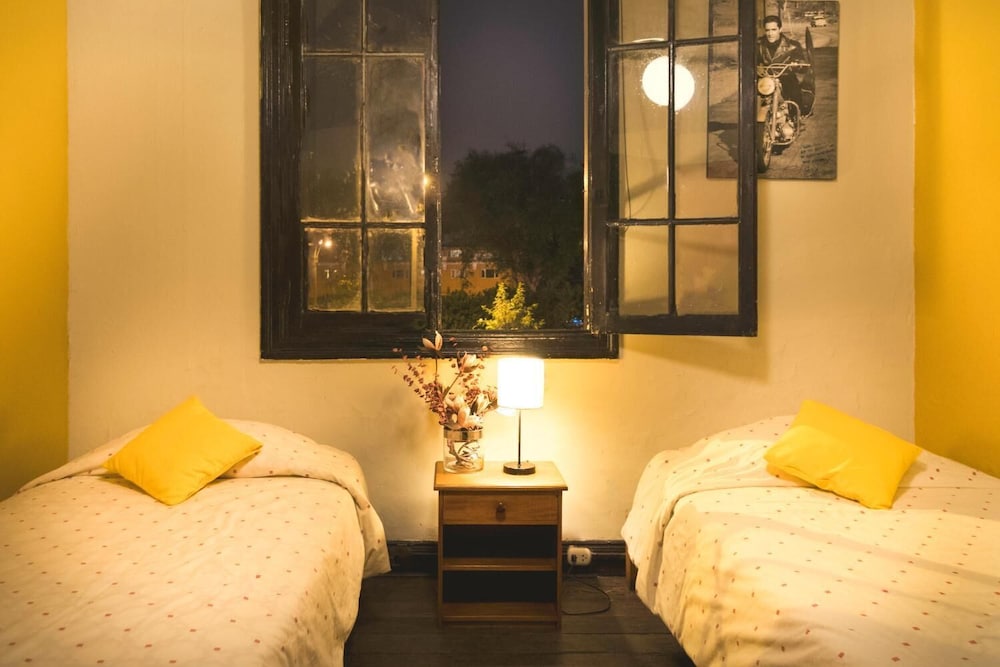 Flying Dog Hostel B&B