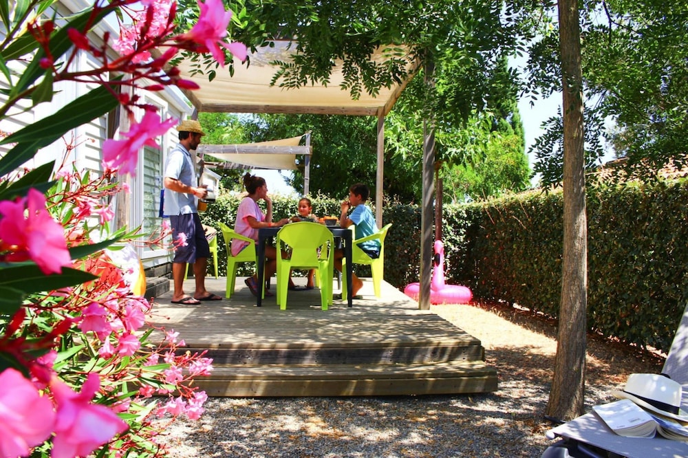 Mobile Home in Serignan With Great Pool Area