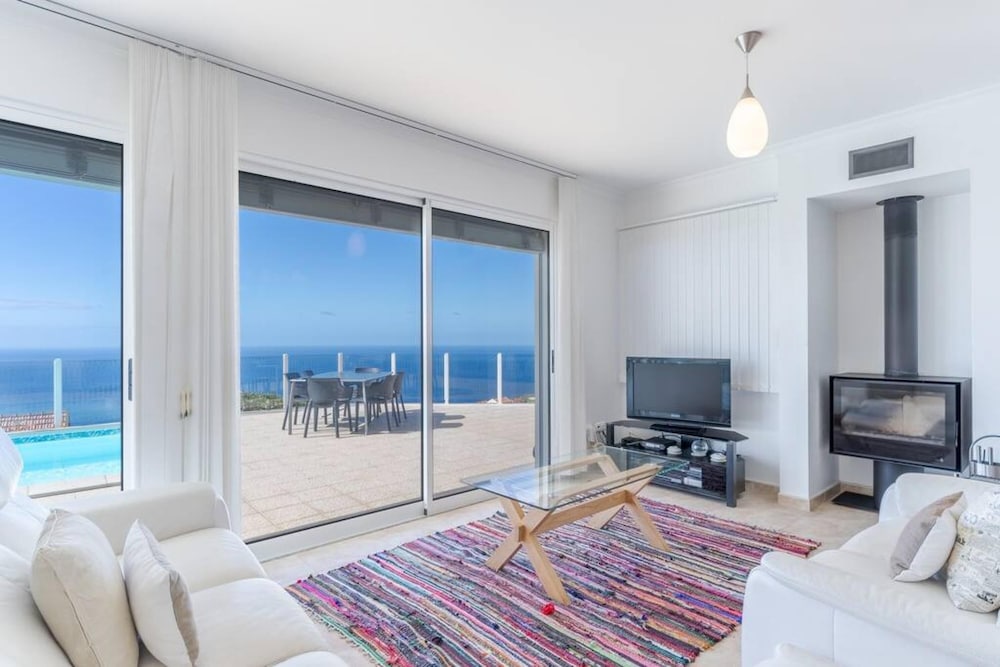 Villa Eldomar 61 in Estreito da Calheta view 2