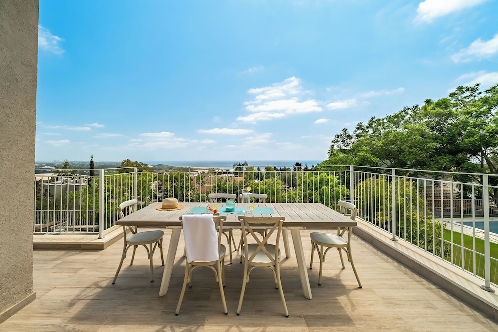 Rosh HaNikra Garden Villa by Sea N' Rent