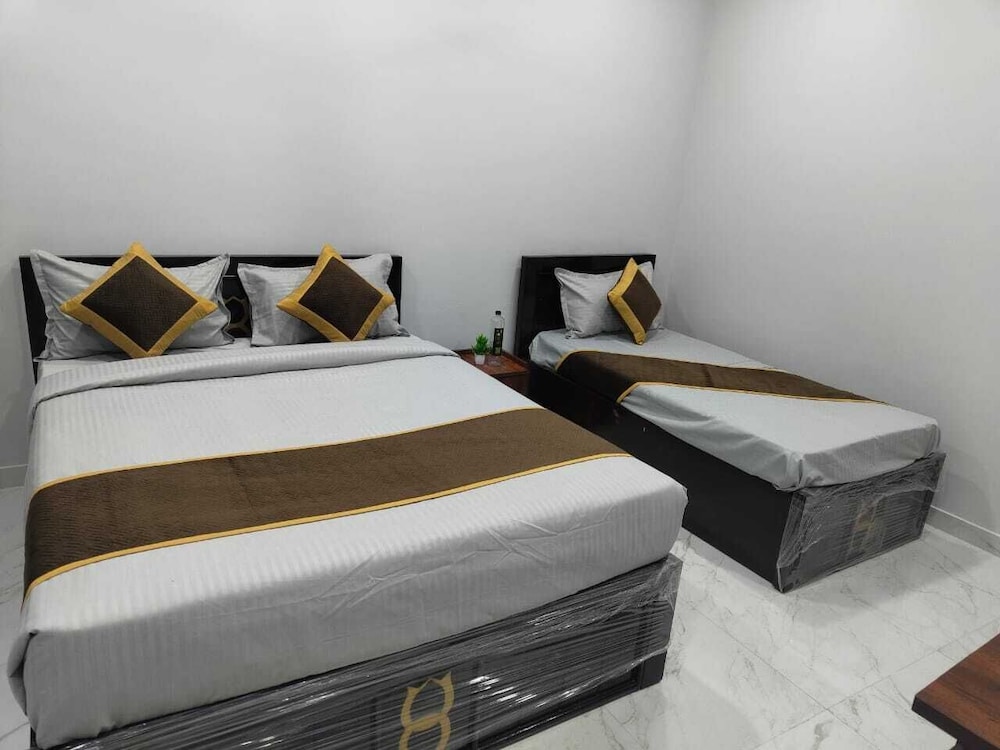 Bluefin Rooms