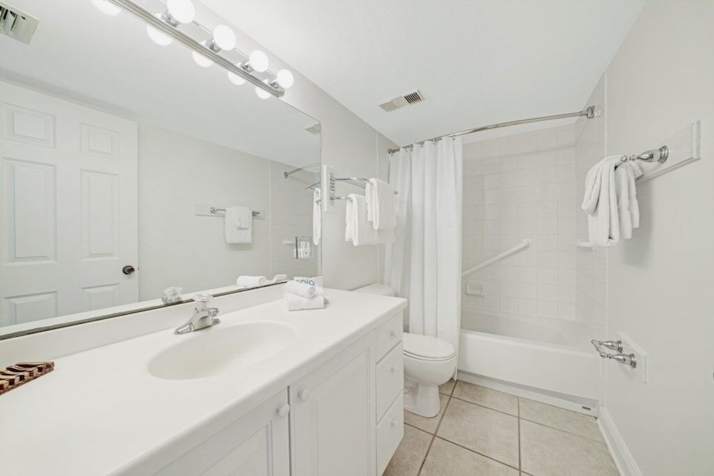 South Seas Beach Villa 2538 3 Bedroom Condo