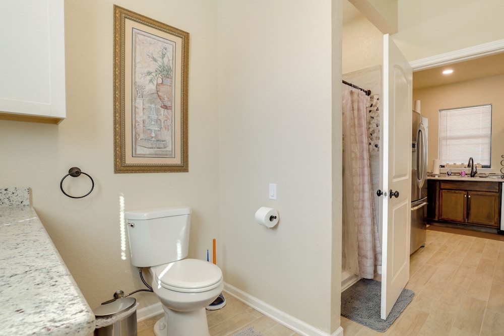 Hill Country Casita Near Guadalupe River!