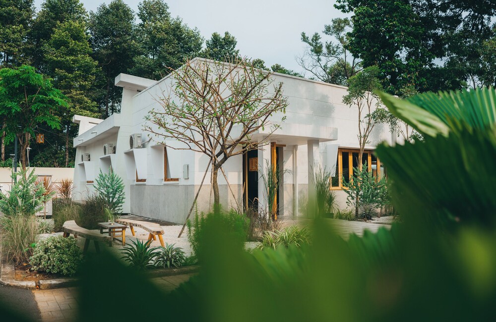 Nong Lam Ecolodge