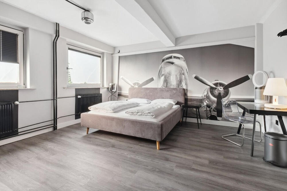 The Room 44