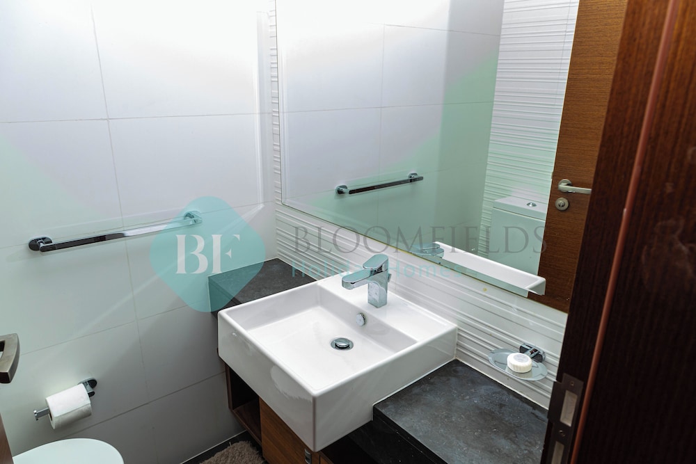 Bloomfields 1BR Sky View at Gate Tower