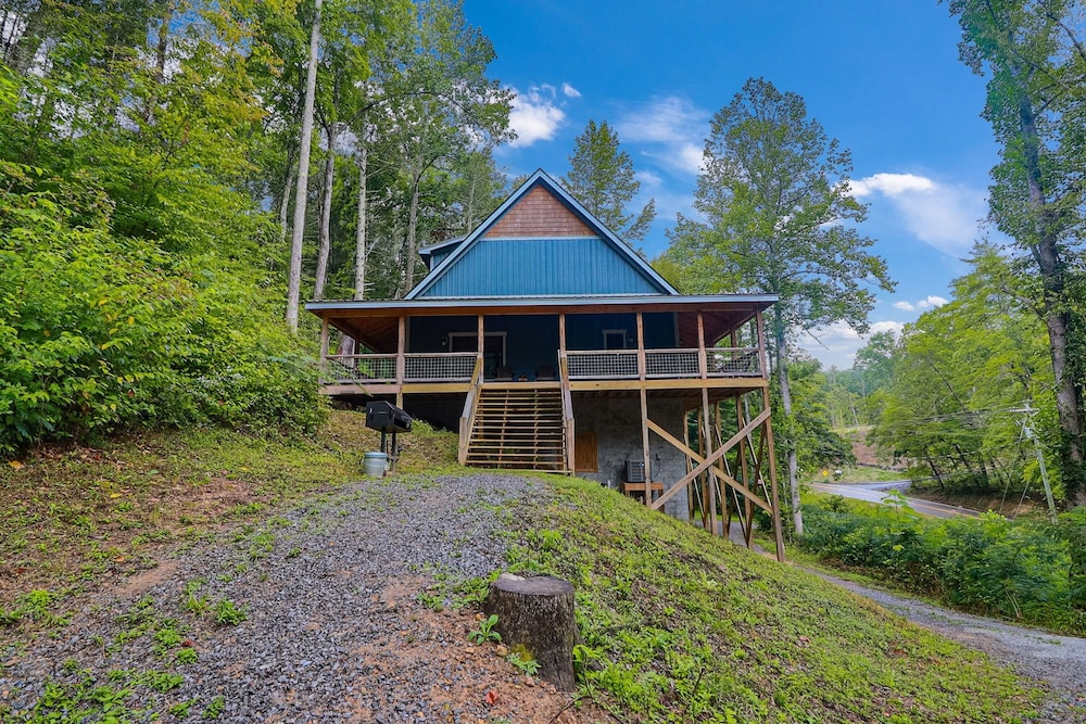 Pinewood Forest Walden's Creek Cabins