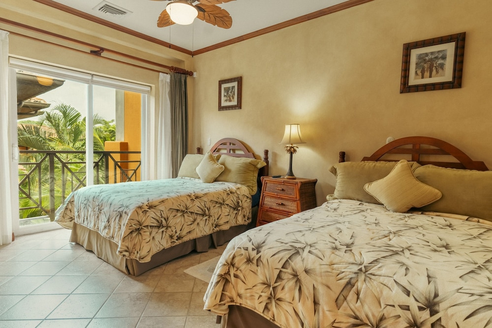 CR Luxury Veranda 7B 2 Bdrm