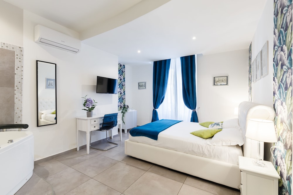 Aeterna Suites Collection