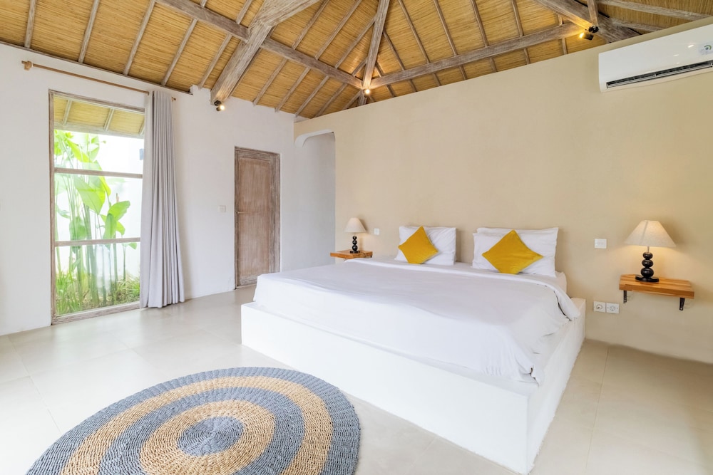 Villa Cocodrilos 2 by Pertama Management
