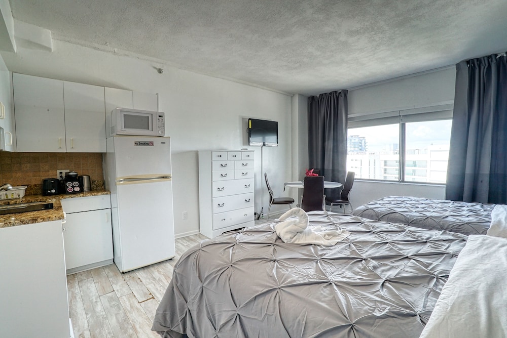 Private Apartments at the Casablanca