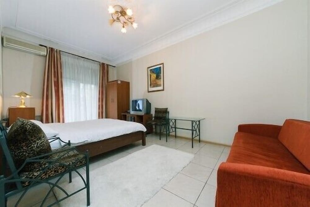 Alma Apartments