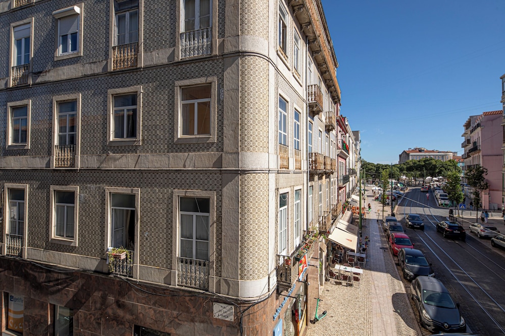 Castelo Superior Two Bedroom Apartment