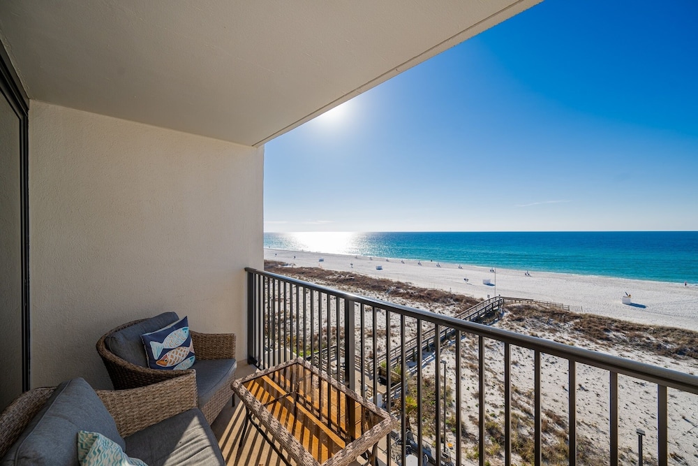 Island Winds West 579 2 Bedroom Condo