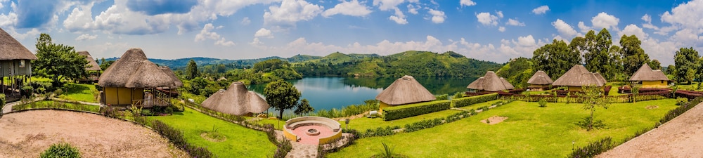 Crater Safari Lodge