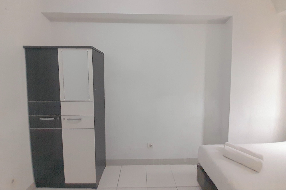 Comfortable And Homey 2Br Apartment At Mekarwangi Square Cibaduyut