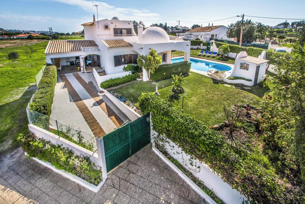 Villa Gira