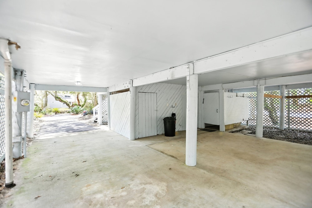 Charming Seabrook Island Retreat 3 Bedroom Home