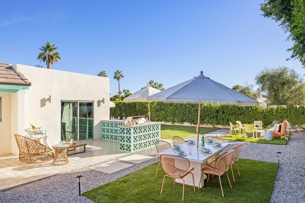 Caliente Oasis