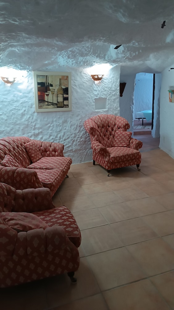 Serenity in Freila - Spacious 5 Bedroom House