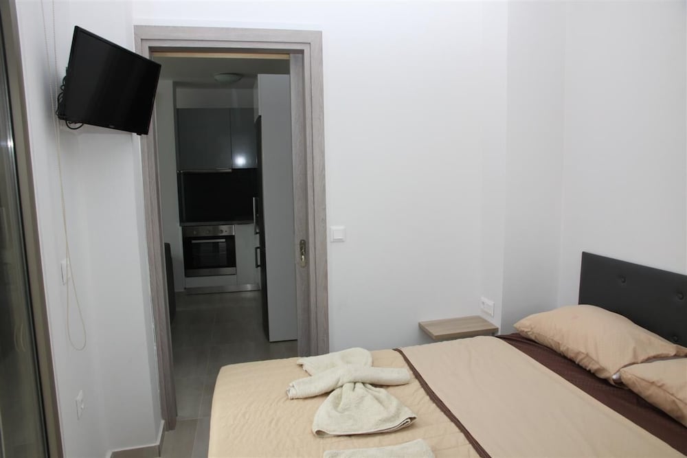 Photo 11