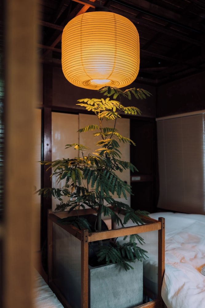 Ivy Place Harajuku Urban Steel Teahouse