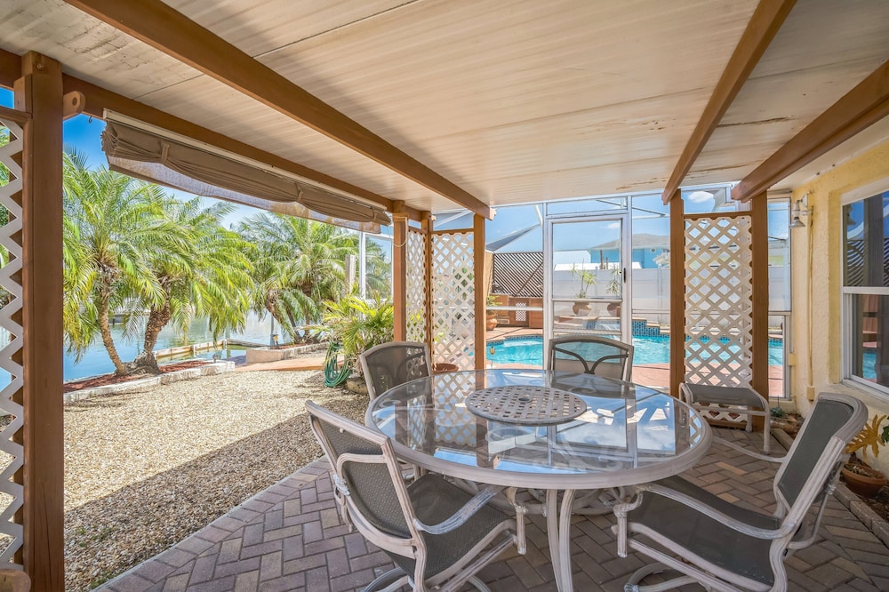 Waterfront Escape With Private Pool & Gulf Access 3 Bedroom Home