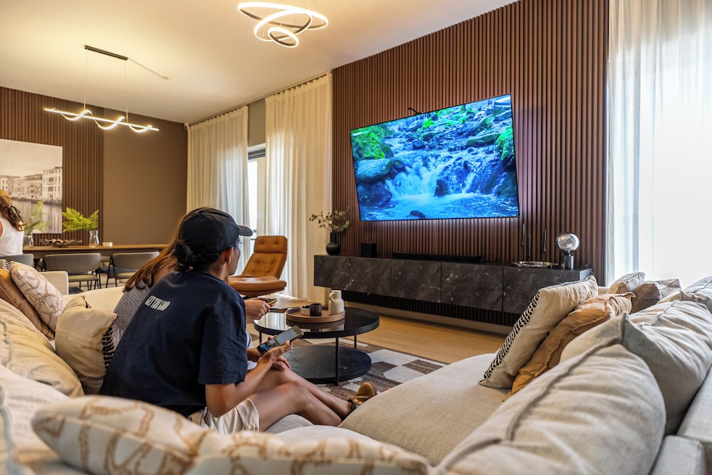 Urban Heaven Luxury Hostel
