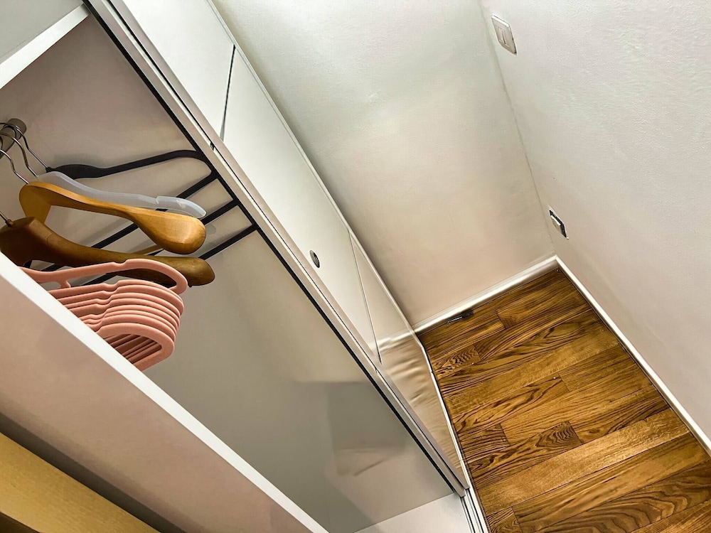 Chic & Green Penthouse - Domotic Comfort in Milans Trendy Nightlife District