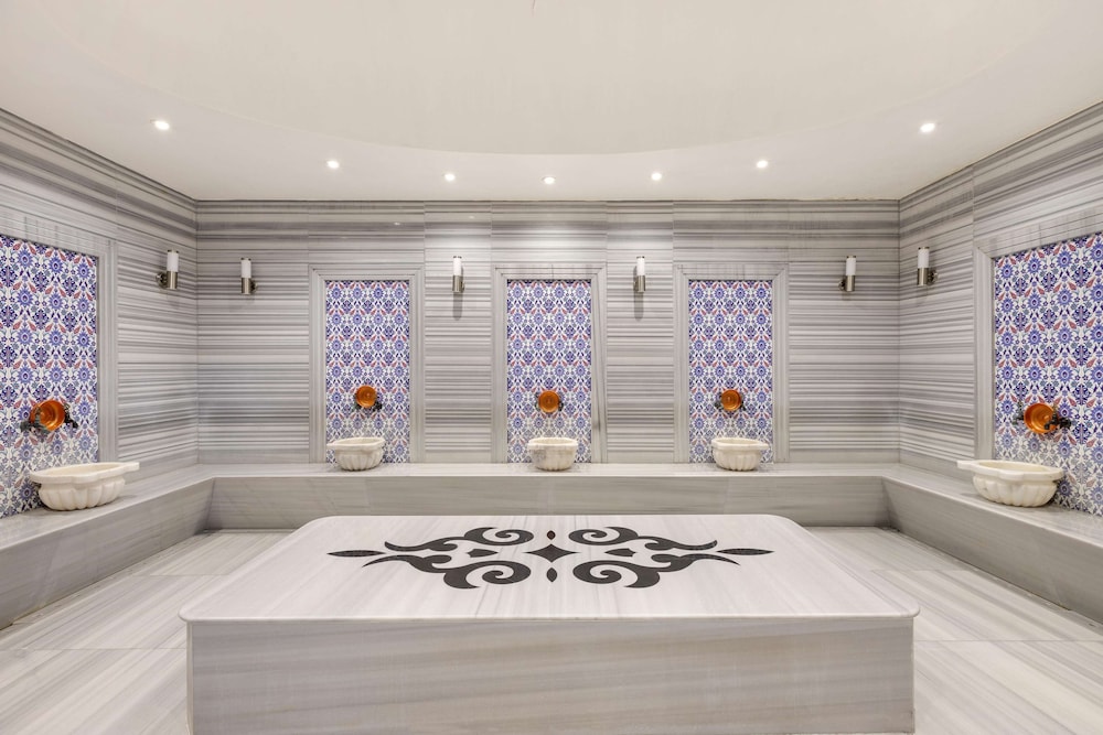 Limak Limra Hotel & Resort