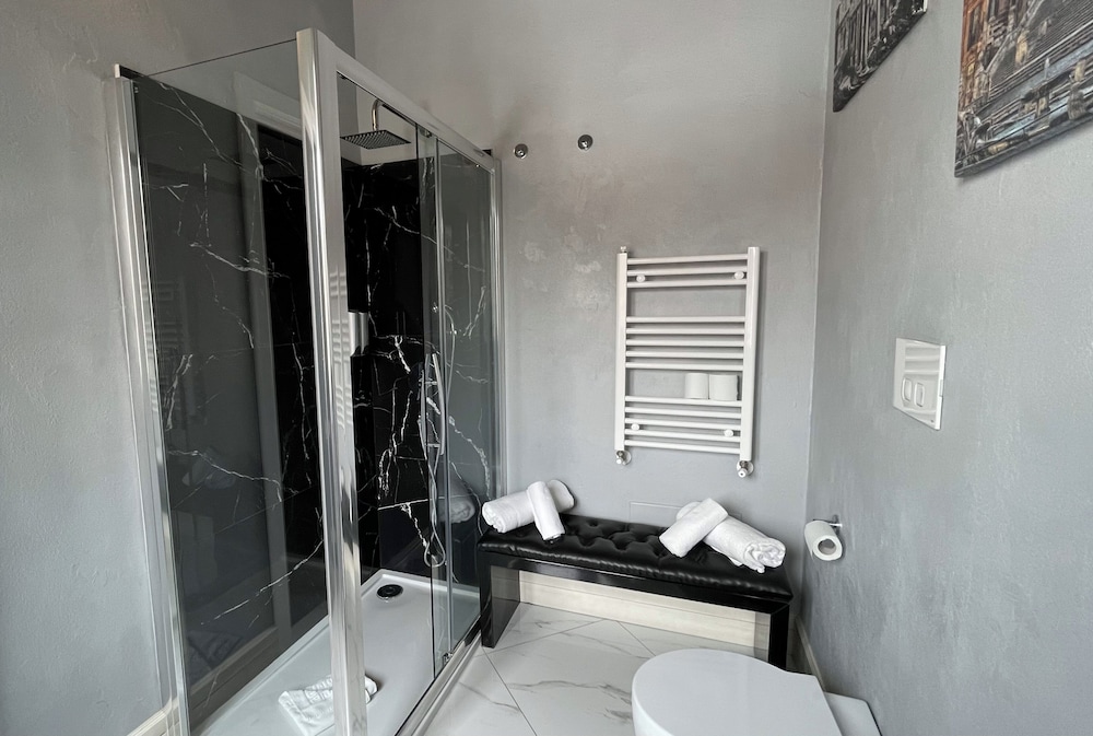 Rhome Luxury suite