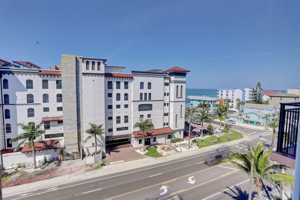 Madeira Bay Resort I 1408