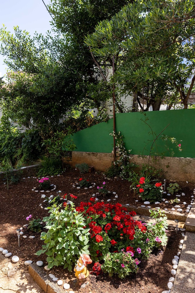 Garden Vista Apartment