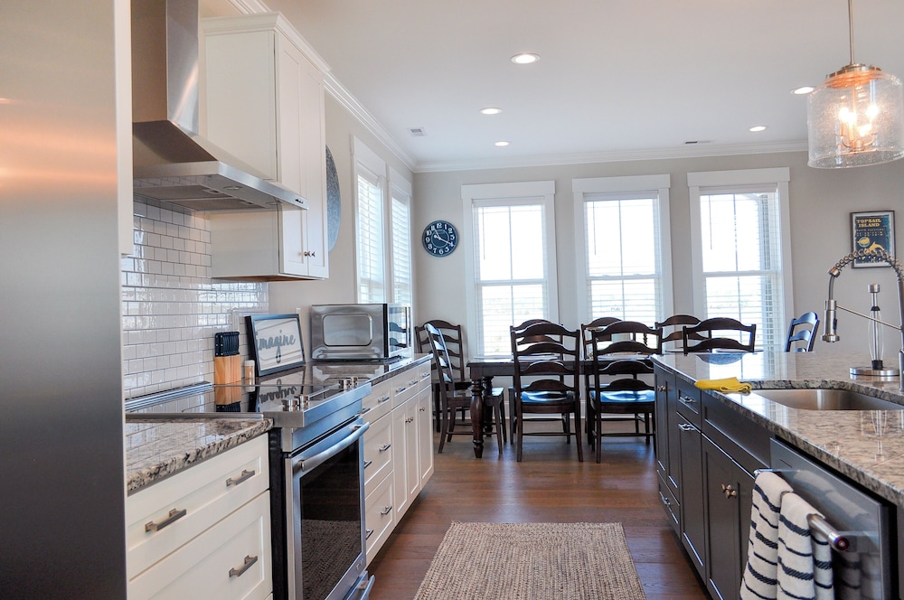 Family Tides by Topsail Realty