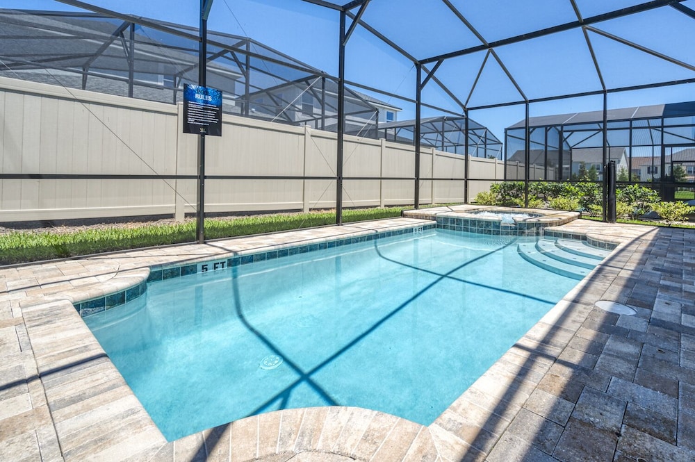 Modern Home With Private Pool Near Disney - Image 3