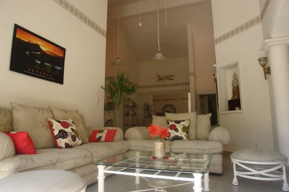 Residencia Los Encantos