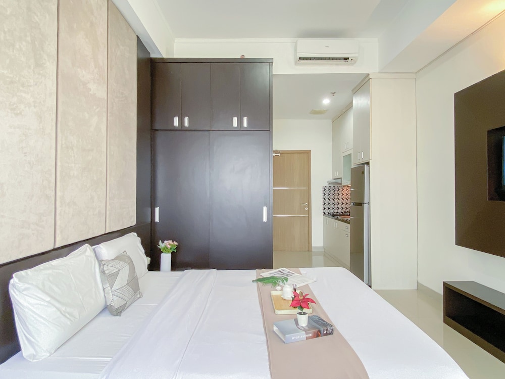 Urban Modern Studio Apartment Oasis Cikarang